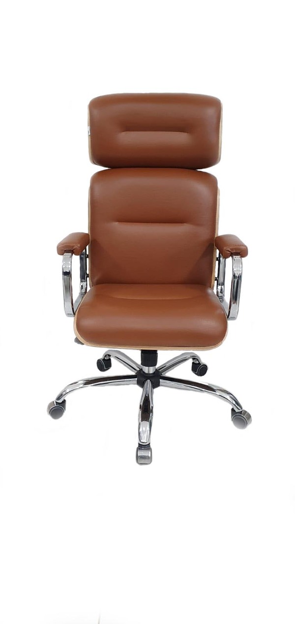 Cadeira Charles Eames de alto padrão na Cor Caramelo