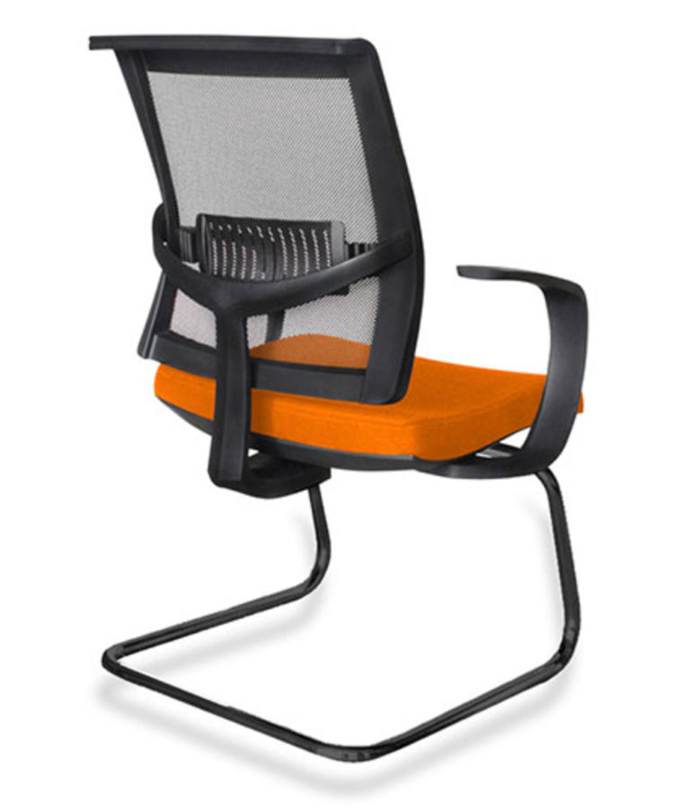 Cadeira Interlocutor para salas de reunião de Agências de Publicidade – Design Office Móveis
